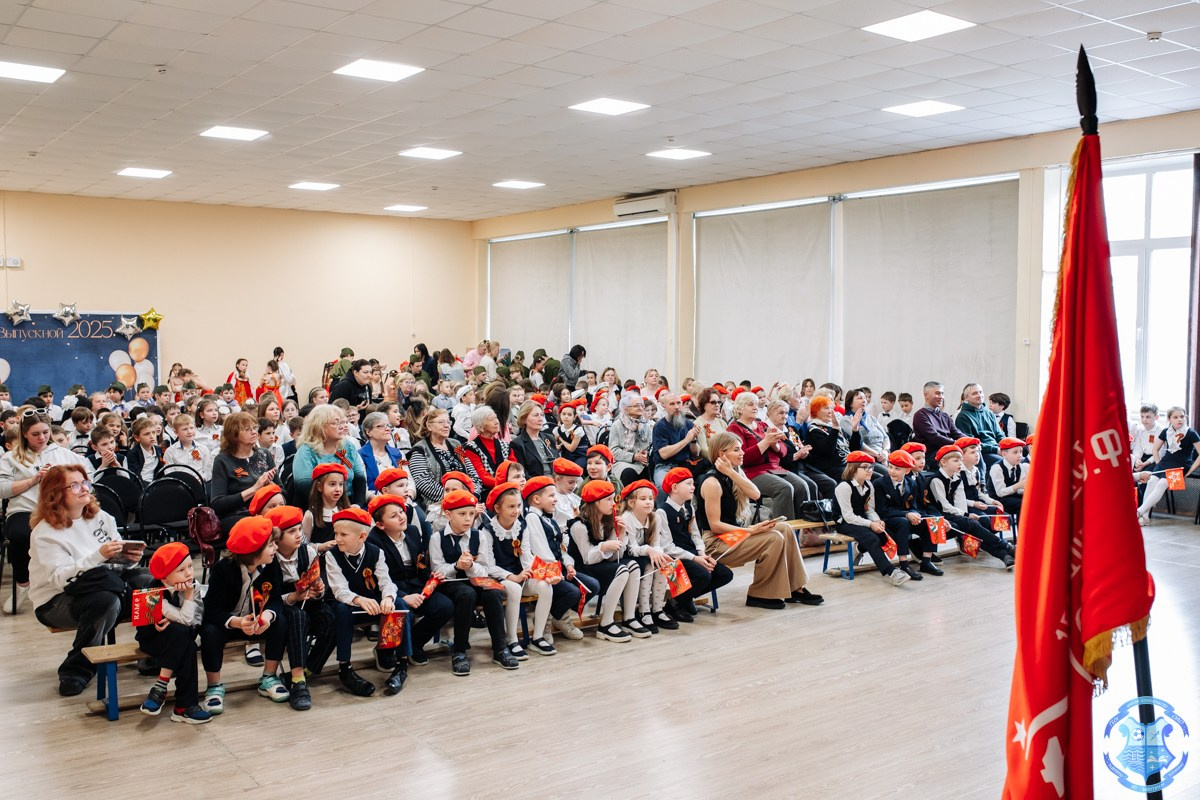 Праздник 9 мая в школе. Фотограф Москва