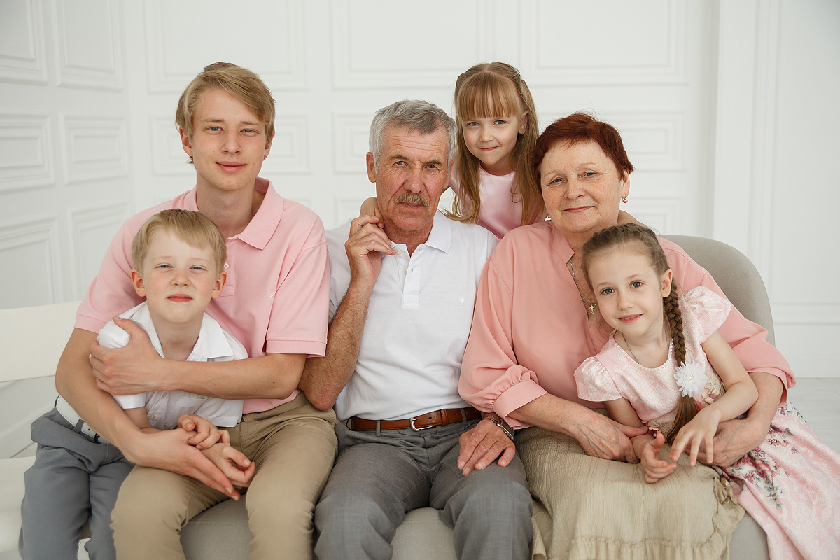 Съемка большой семьи в Омске. Фотограф в Омске Таня Бережная
