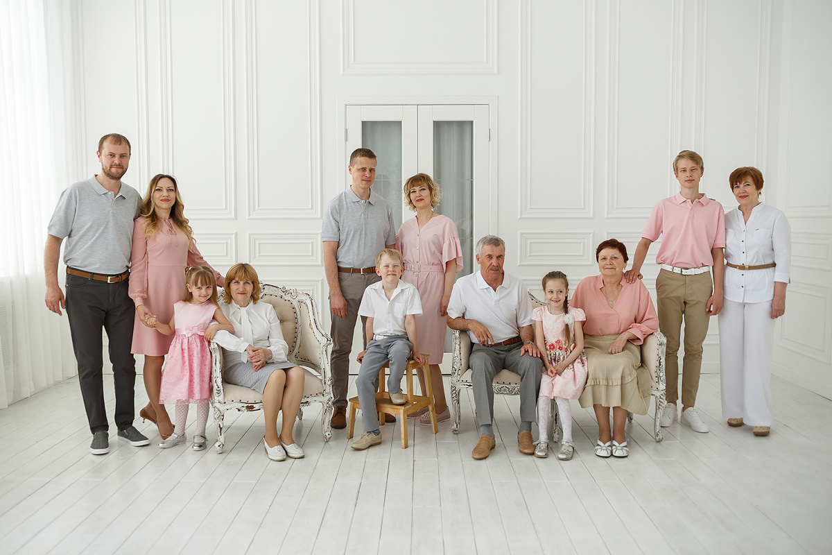 Съемка большой семьи в Омске. Фотограф в Омске Таня Бережная