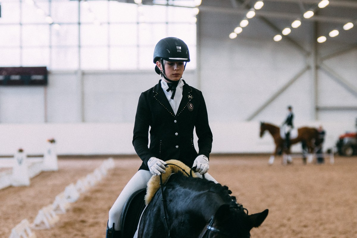 Выездка КСК «Дерби». Репортажный и семейный фотограф в Санкт-Петербурге Тарас Марченко