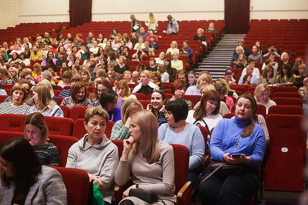 Стендап Ольги Савельевой «Всё обязательно наладится». Детский и семейный фотограф, фотограф мероприятий Нижний Новгород