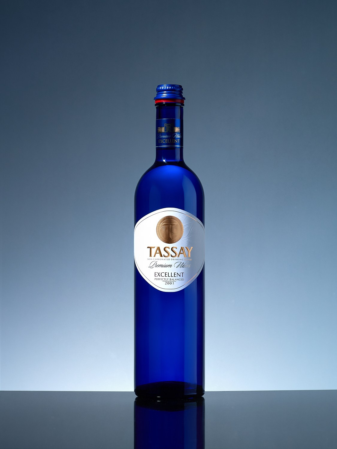 Бутылки. Предметная фотосъемка в Алматы. Предметный фотограф для маркетплейстов Артур Ахмадиев