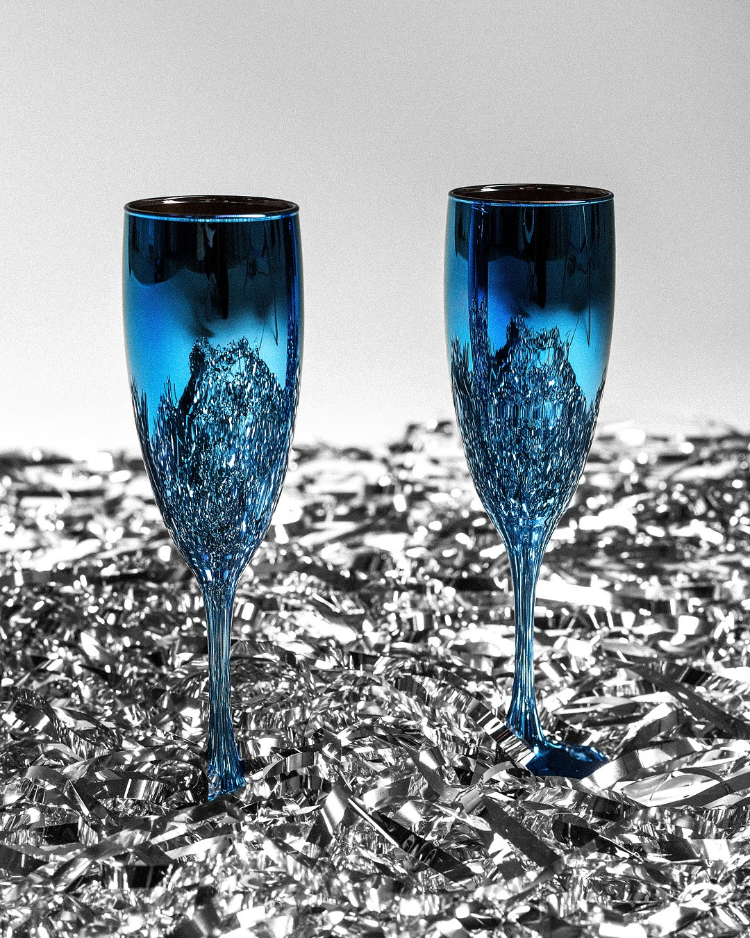 Съемка бокалов на фоне новогодней мишуры Казань