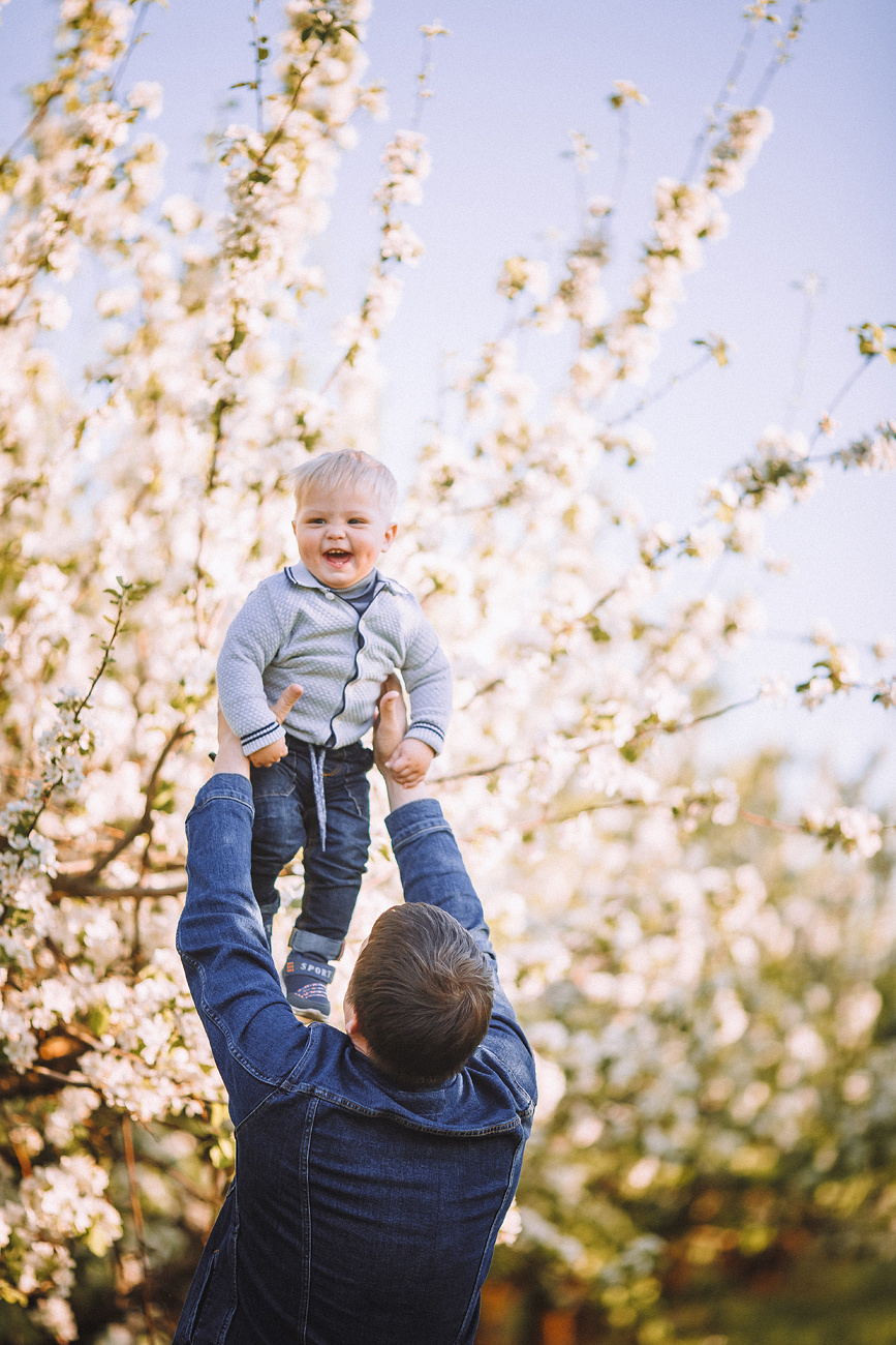 Нежность цветущих садов. Свадебный и семейный фотограф Москва Екатерина Верижникова