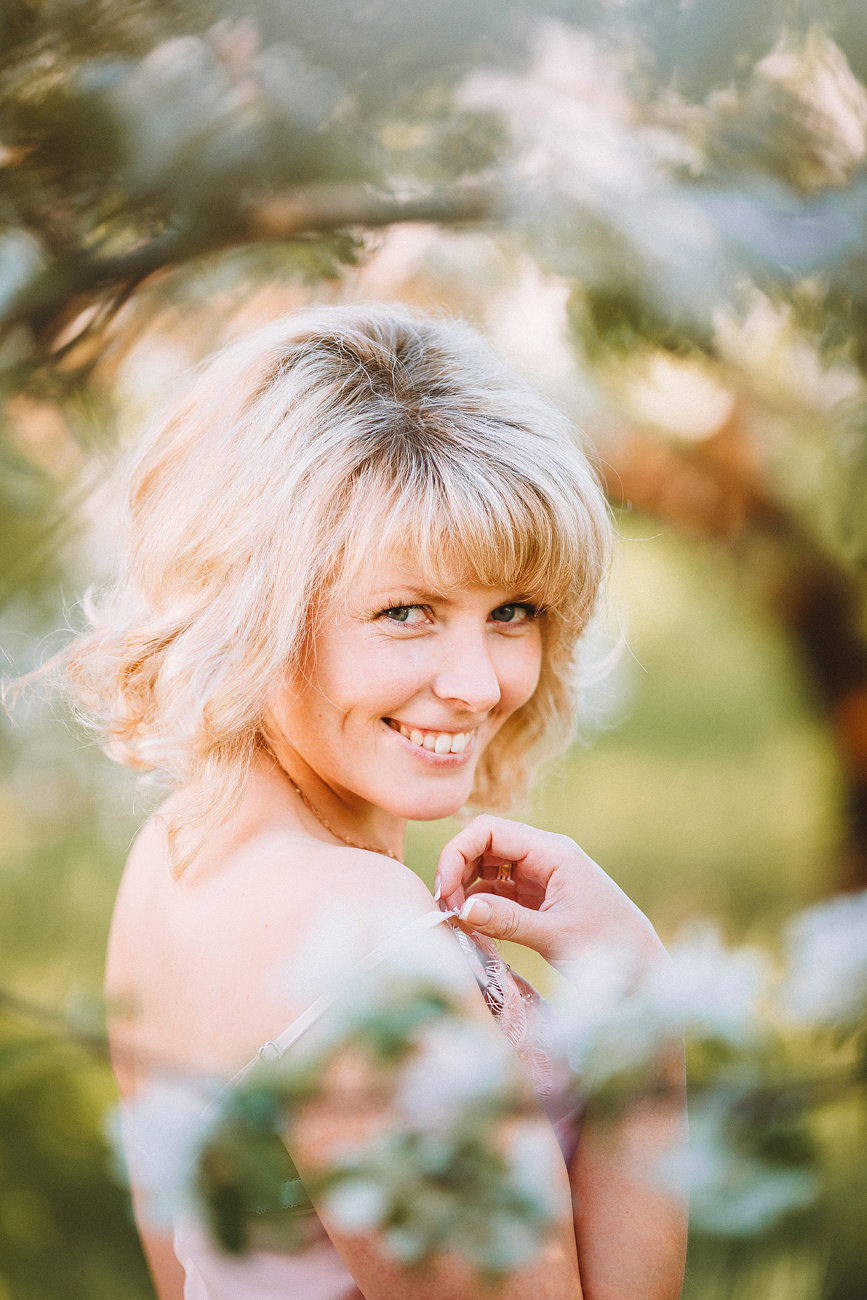 Нежность цветущих садов. Свадебный и семейный фотограф Москва Екатерина Верижникова