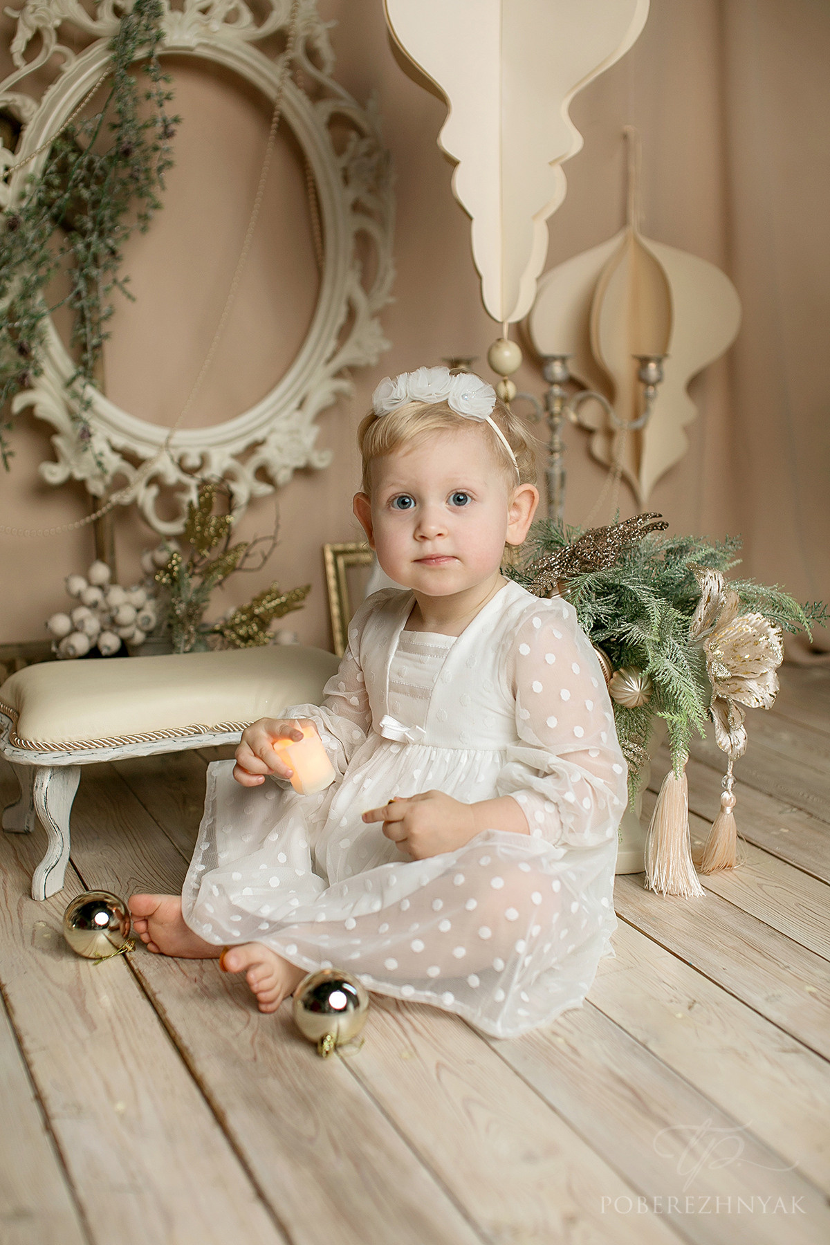 Новогодняя Маша и Даша. Фотограф новорожденных во Владивостоке Татьяна Побережняк