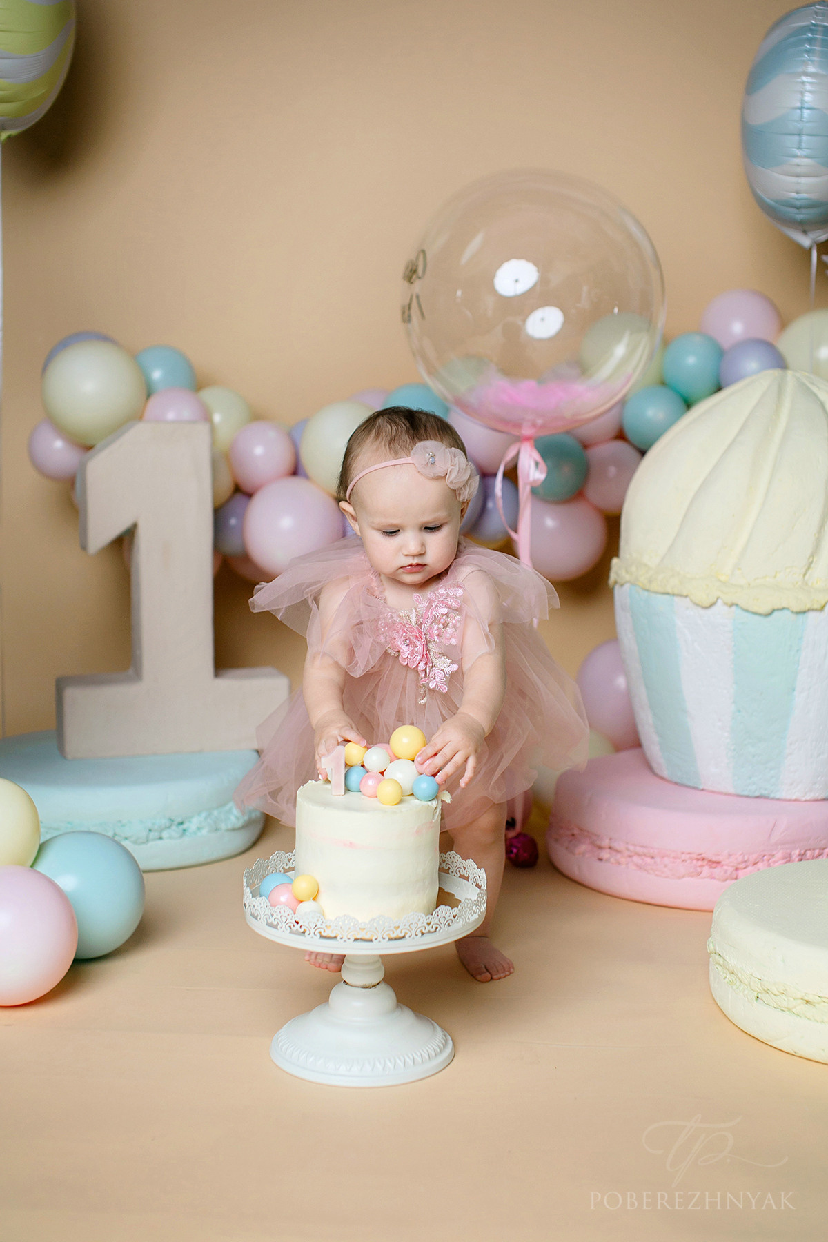 Годик Офелии. Фотограф новорожденных во Владивостоке Татьяна Побережняк