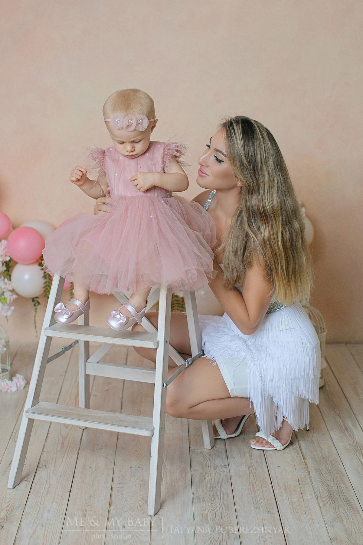 Годик Софии. Фотограф новорожденных во Владивостоке Татьяна Побережняк