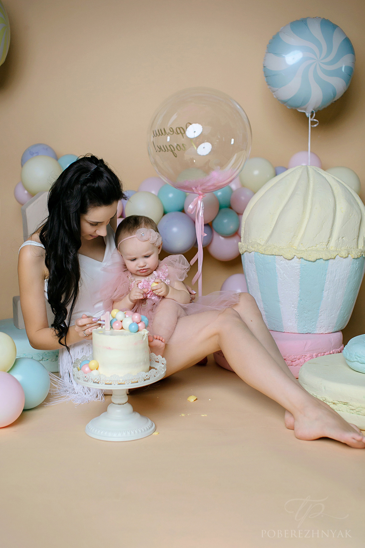 Годик Офелии. Фотограф новорожденных во Владивостоке Татьяна Побережняк