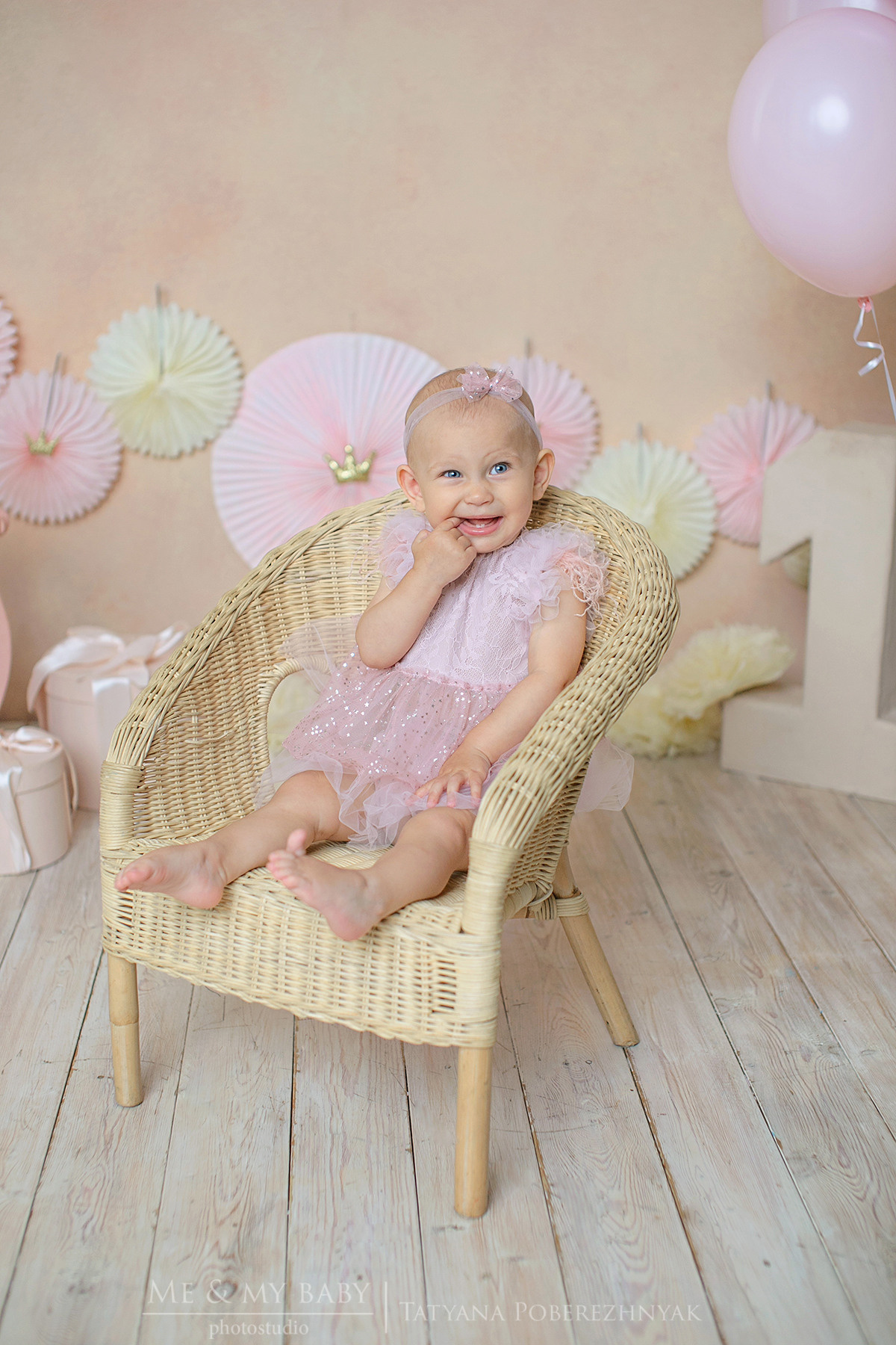 Годик Дарине. Фотограф новорожденных во Владивостоке Татьяна Побережняк