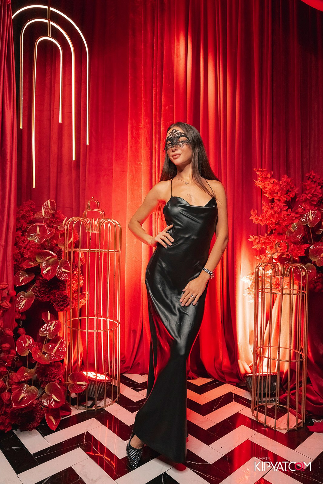 QUEEN. КИПЯТКОМ АЛМАТЫ!