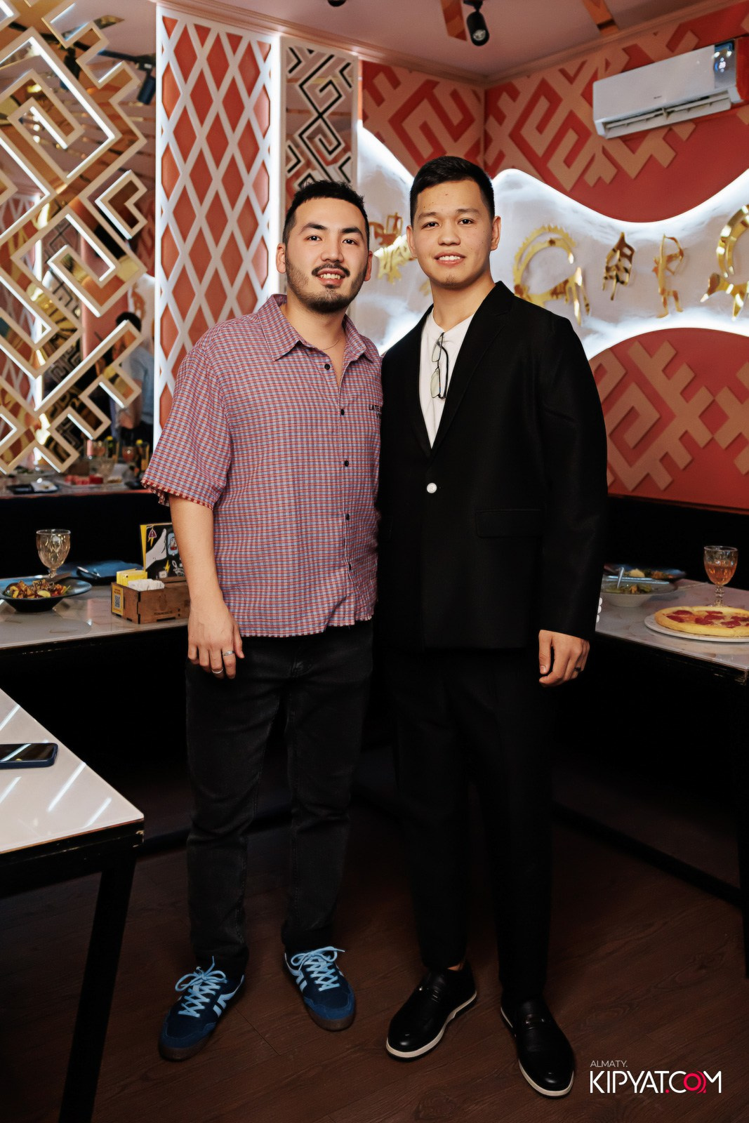 УХО И МЕДВЕДЬ НА ГАГАРИНА. КИПЯТКОМ АЛМАТЫ!