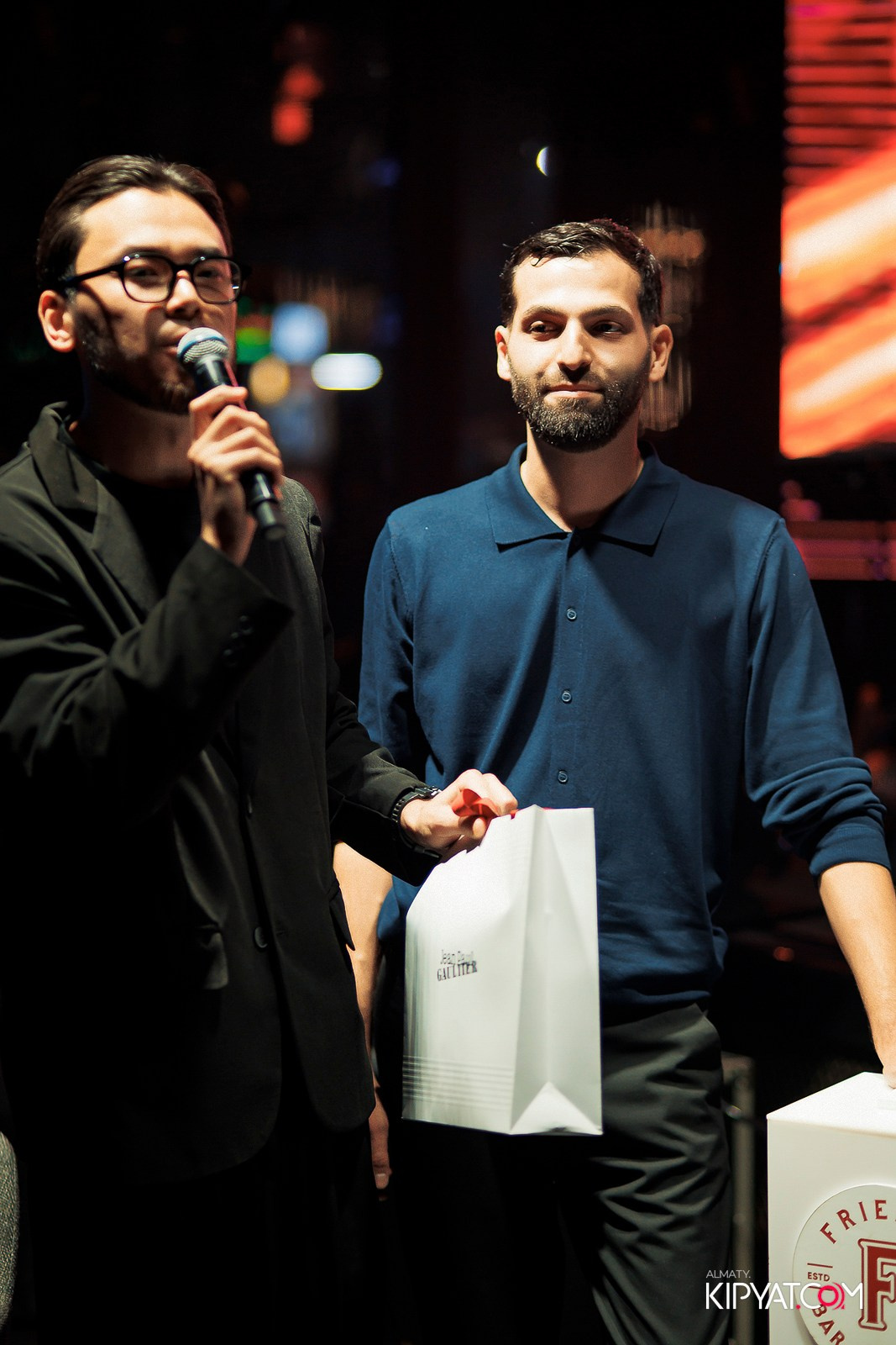 FRIENDS BAR & TERRACE. КИПЯТКОМ АЛМАТЫ!