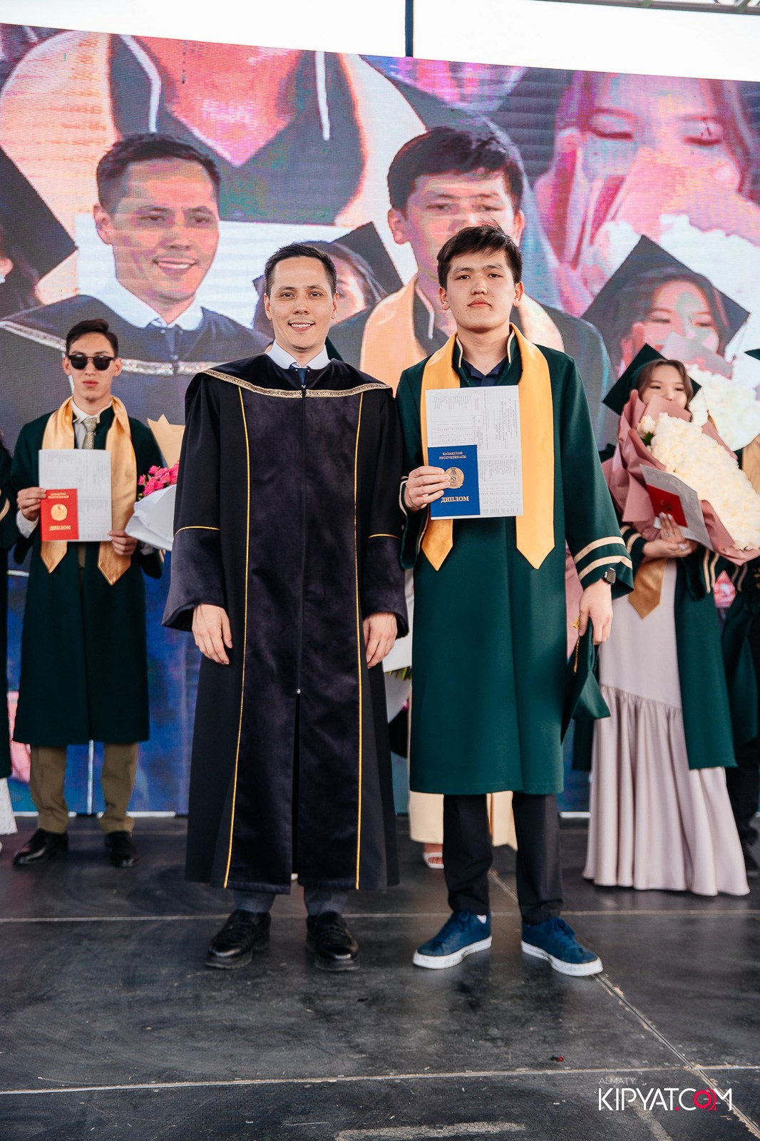 ВРУЧЕНИЕ ДИПЛОМОВ — НАРХОЗ КОЛЛЕДЖ. Part 3. КИПЯТКОМ АЛМАТЫ!