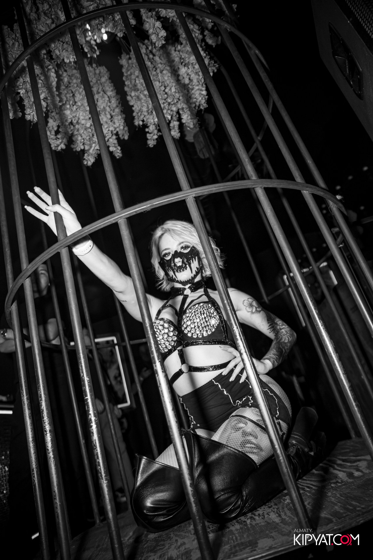 UYAT EMES BAR. КИПЯТКОМ АЛМАТЫ! Фотосъемка мероприятий в Алматы