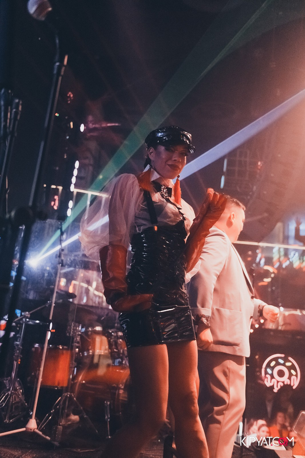 CLUB SHOW BY ИРИНА КАЙРАТОВНА В SANTA BARBARA CLUB. КИПЯТКОМ АЛМАТЫ!