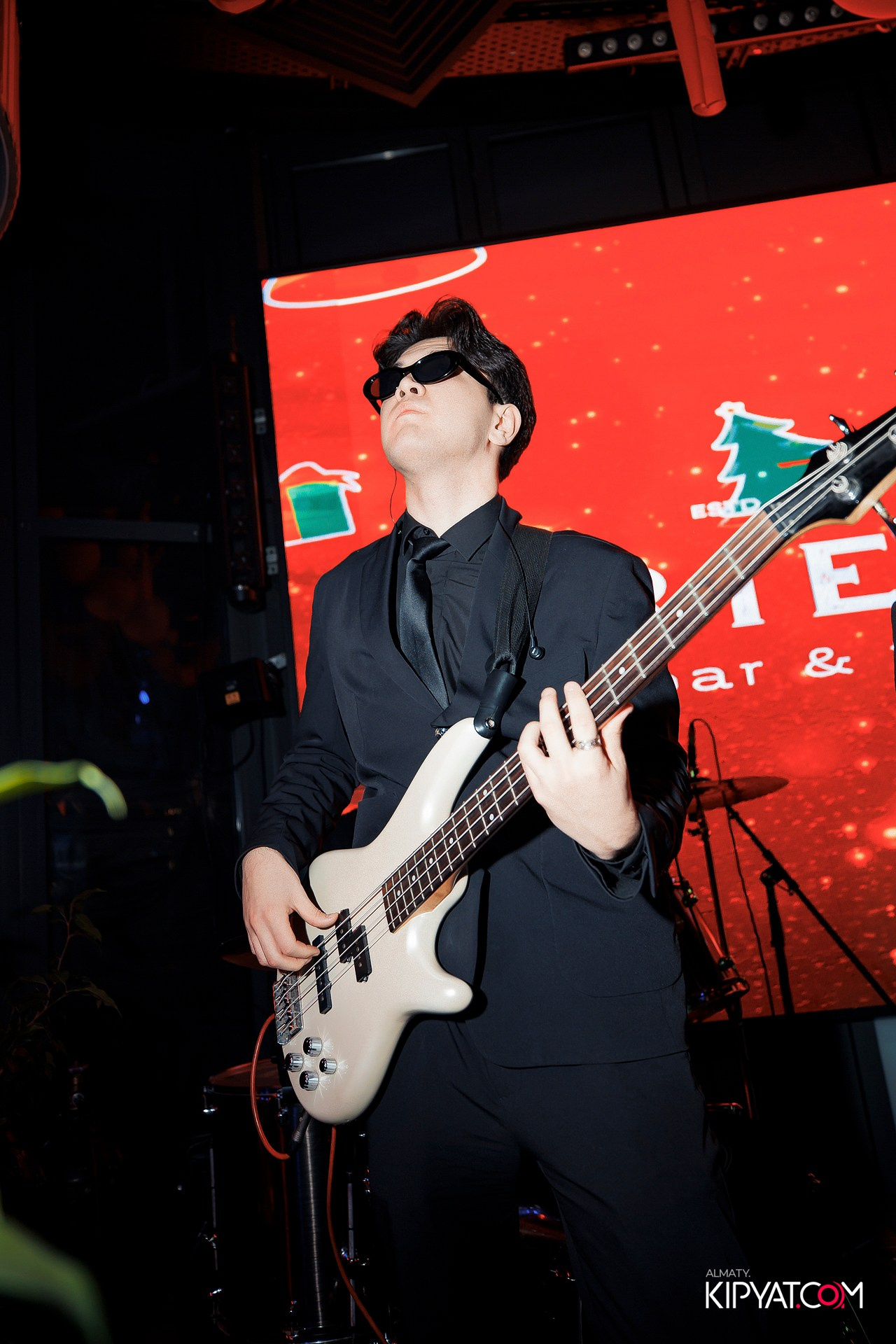 FRIENDS BAR & TERRACE. КИПЯТКОМ АЛМАТЫ! Фотосъемка мероприятий в Алматы