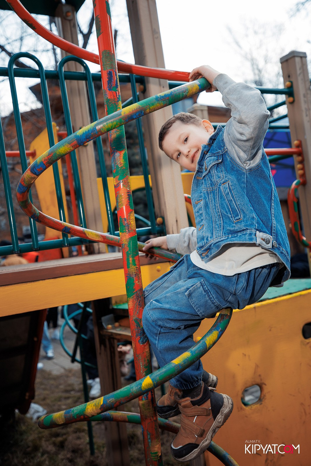 ДНЕВНОЙ РЕЙВ. КИПЯТКОМ АЛМАТЫ!