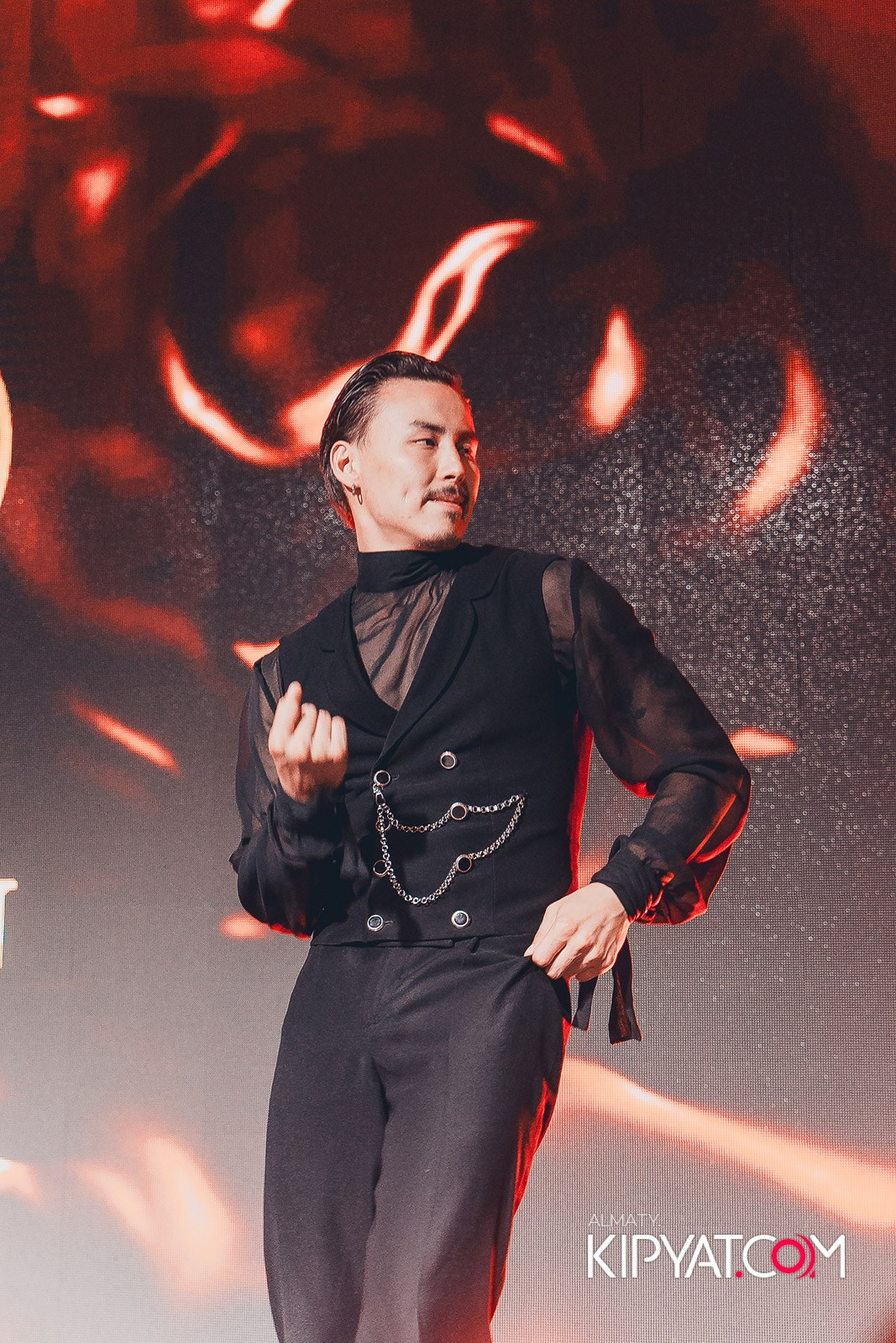 QUEEN. КИПЯТКОМ АЛМАТЫ!