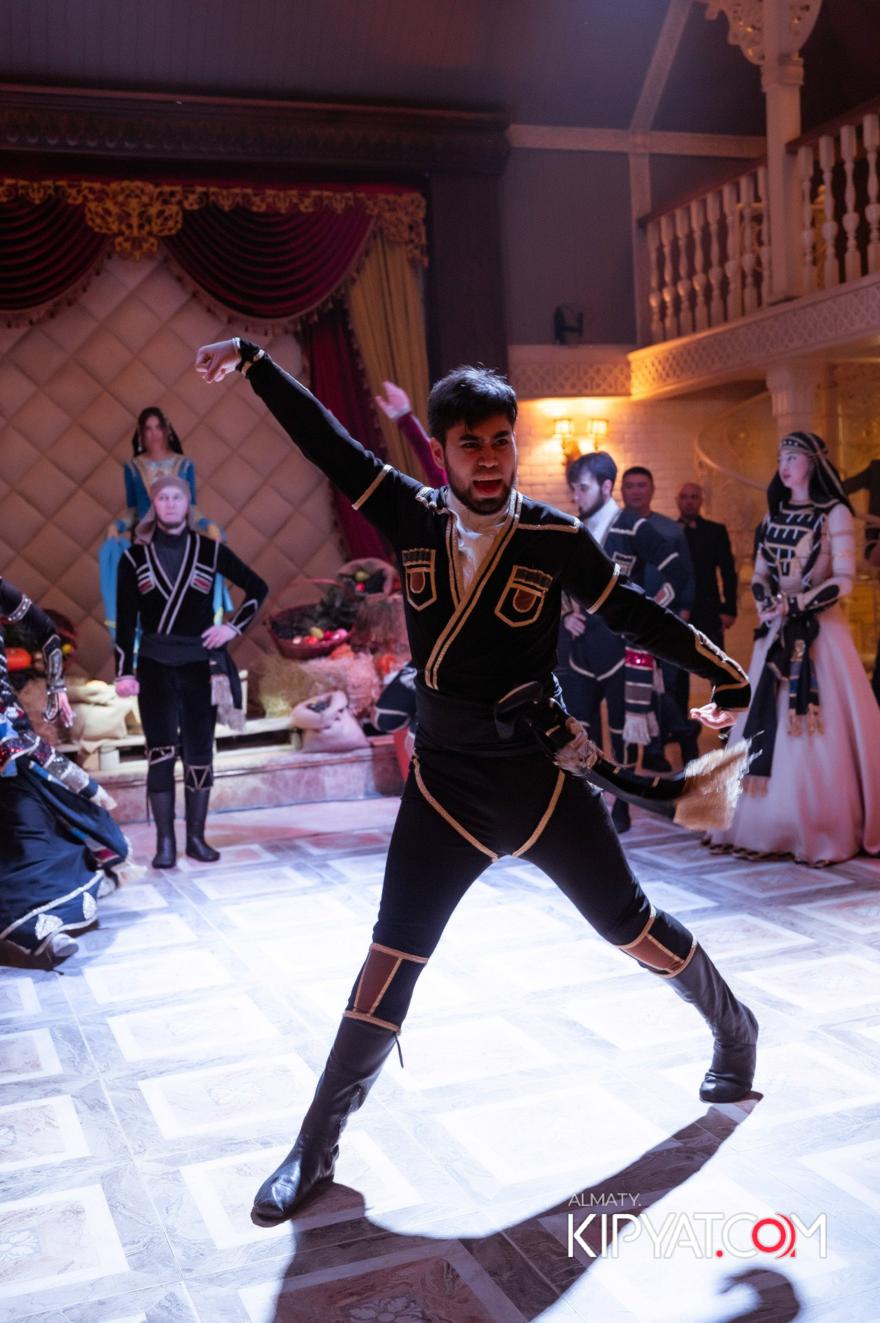 ALAZANI НА КАБАНБАЙ БАТЫРА. КИПЯТКОМ АЛМАТЫ!