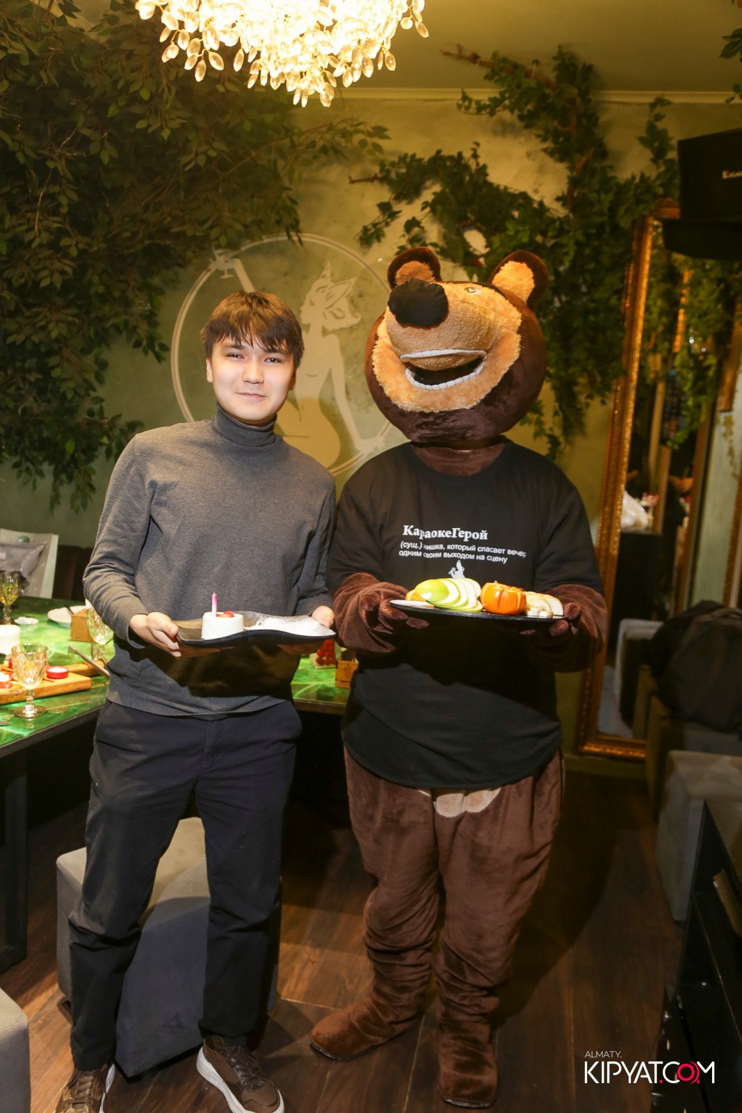 УХО И МЕДВЕДЬ НА САИНА. КИПЯТКОМ АЛМАТЫ! Фотосъемка мероприятий в Алматы