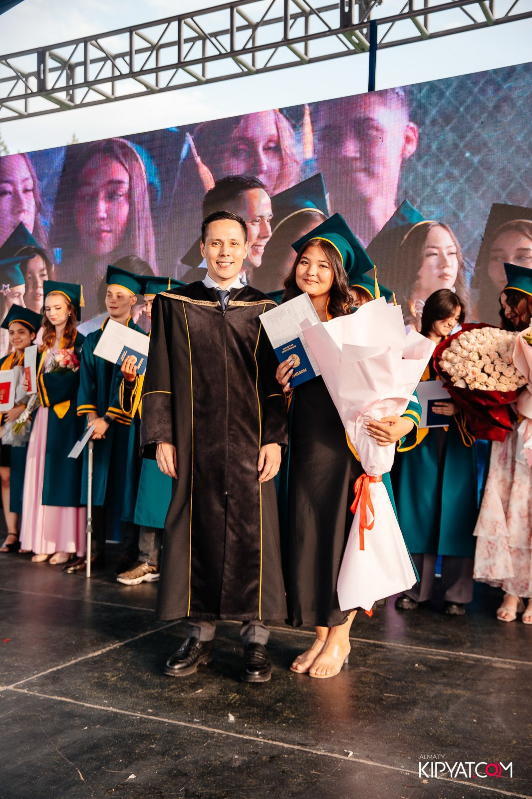 ВРУЧЕНИЕ ДИПЛОМОВ — НАРХОЗ КОЛЛЕДЖ. Part 4. КИПЯТКОМ АЛМАТЫ!