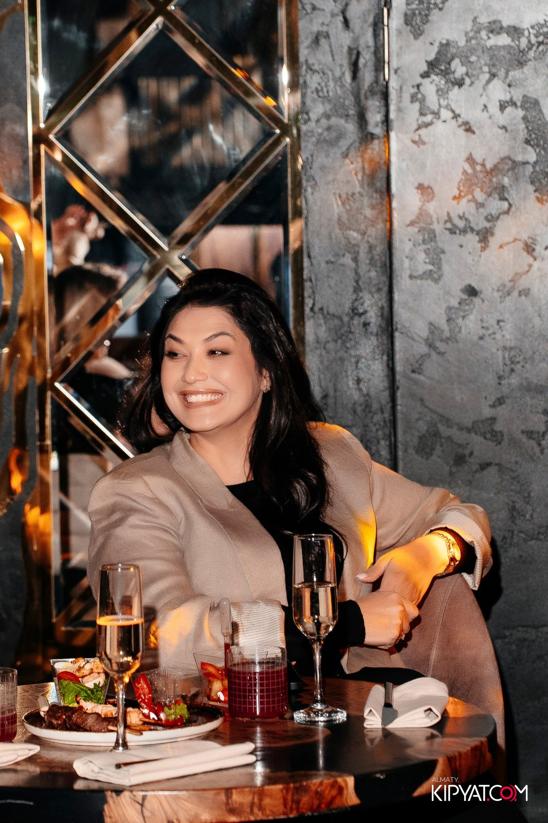 KARAOKE BATTLE В MOOD KARAOKE & TERRACE. КИПЯТКОМ АЛМАТЫ!