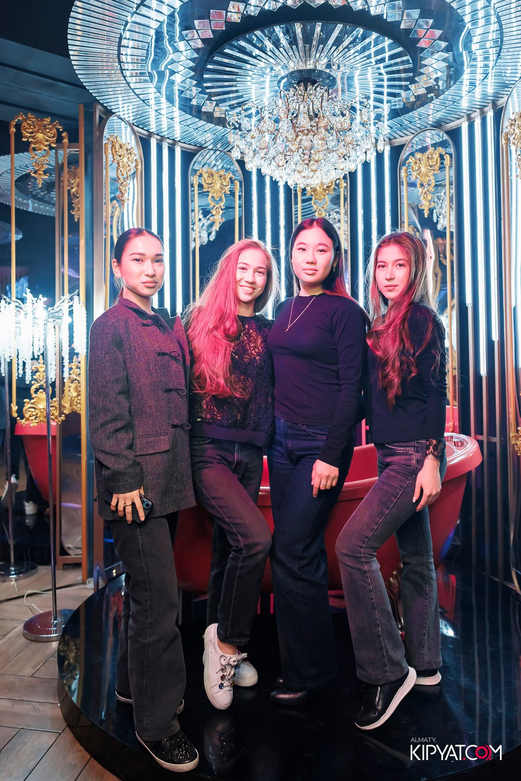 ЗАЯ, НА БИС. КИПЯТКОМ АЛМАТЫ!