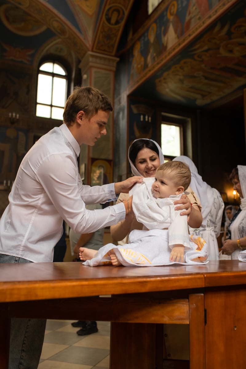 Таинство Крещения Данила и Саши. Фотограф в Железнодорожном и Балашихе