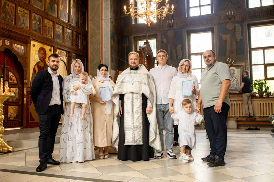Таинство Крещения Данила и Саши. Фотограф в Железнодорожном и Балашихе