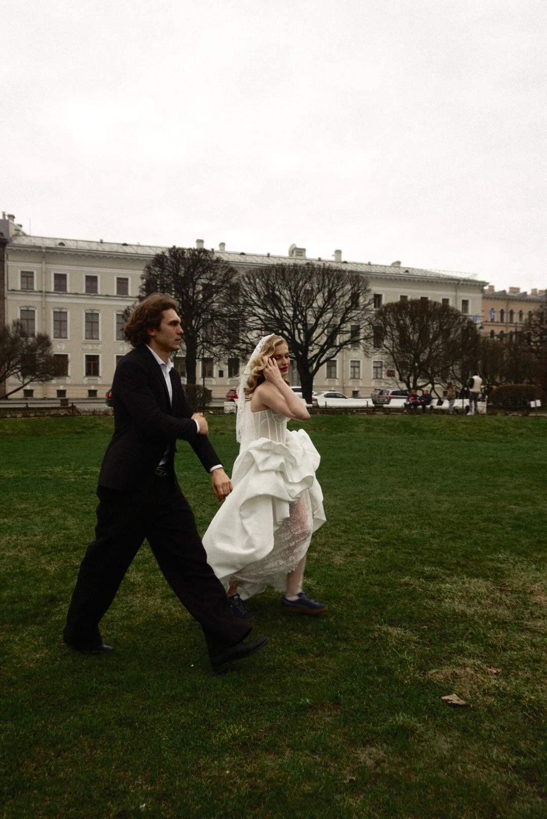 Прогулка в Питере. Свадебный фотограф в Москве Алина Лисовская