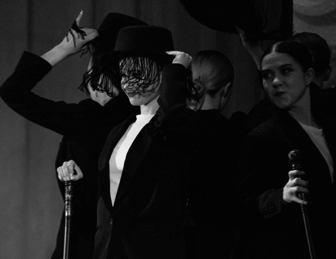 Выступления на сценах и уличных площадках. Танцевальная шоу-группа «GRANAT»