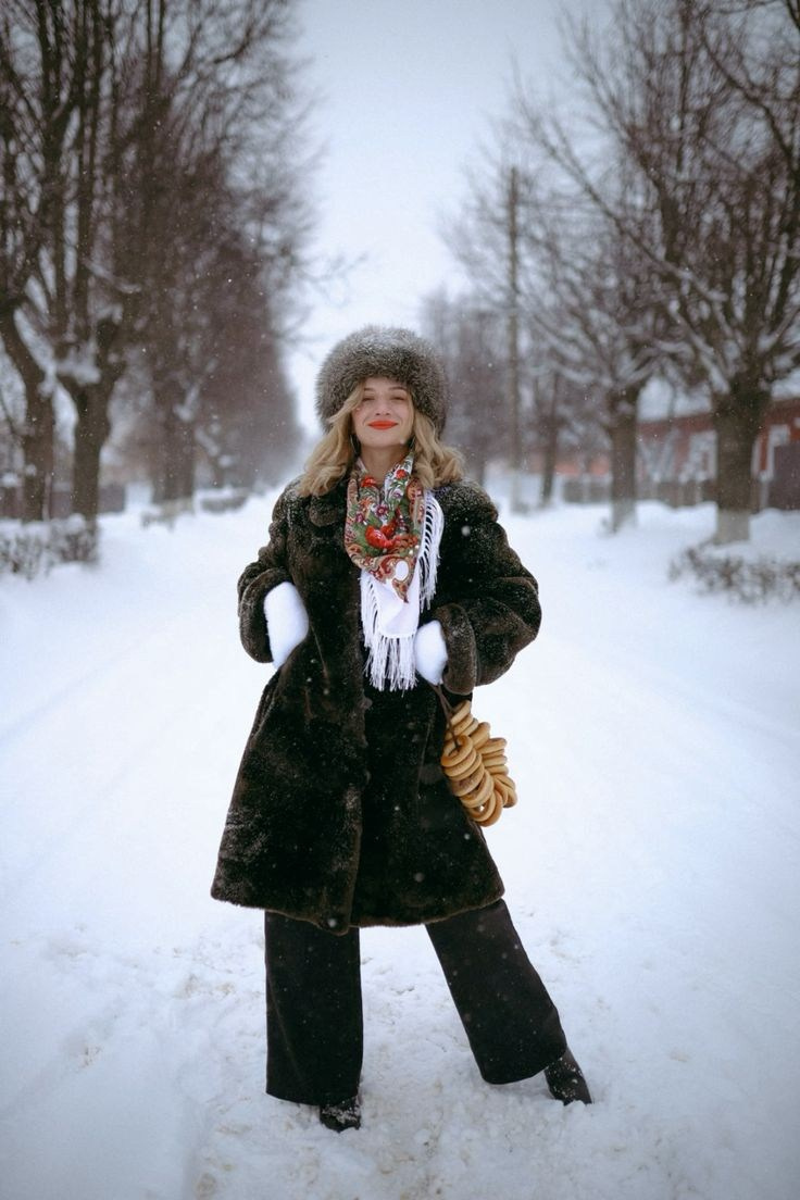 Тренды новогодних съемок 2025. Фотограф в Екатеринбурге Артём Зайнетдинов