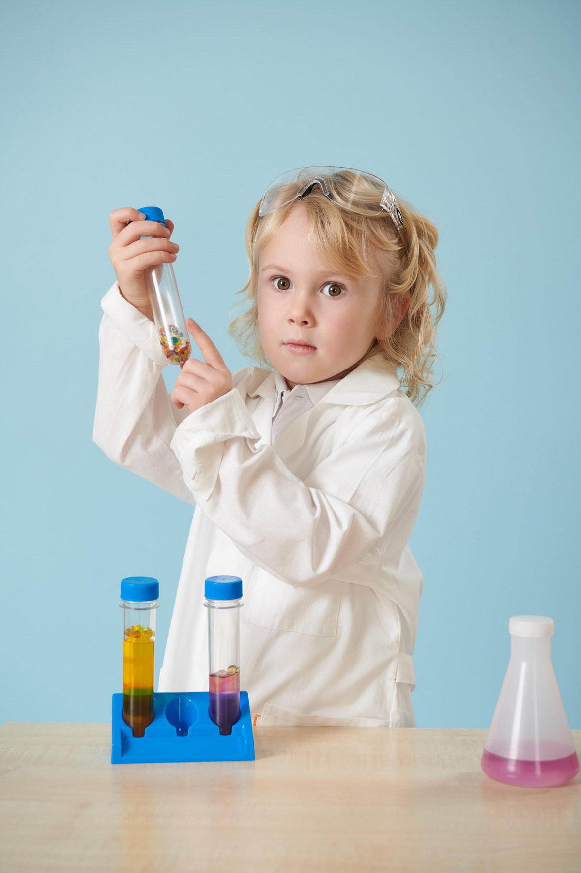 Лаборатория Чудес. Выпускные альбомы для детского сада, школы — Москва и область | Апрель Фото