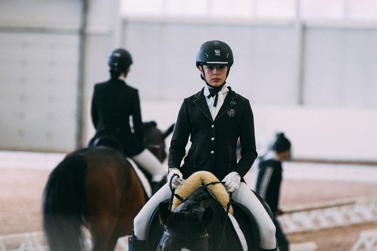 Выездка КСК «Дерби». Репортажный и семейный фотограф в Санкт-Петербурге Тарас Марченко