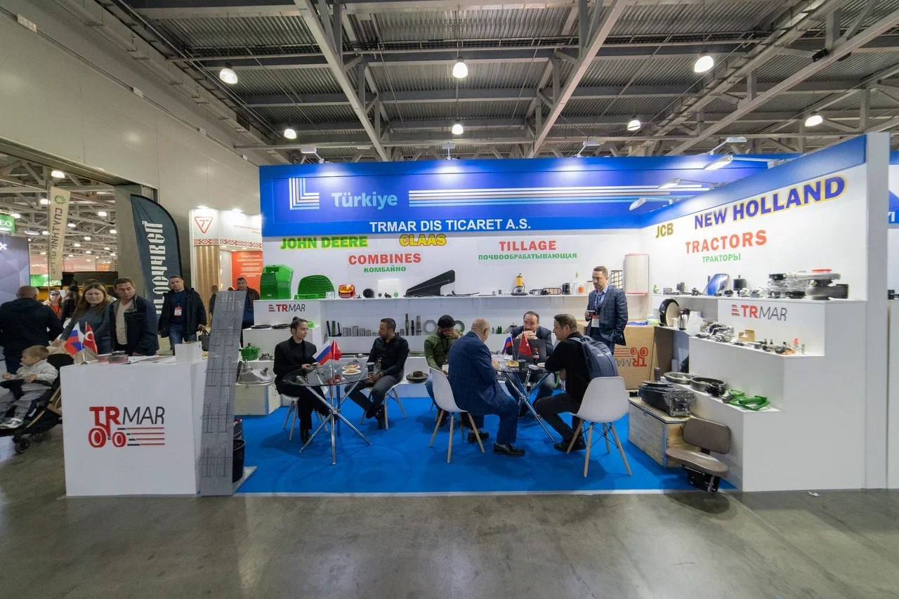 Выставочные стенды. Профессиональный портретный фотограф в Москве Владимир Глаголев