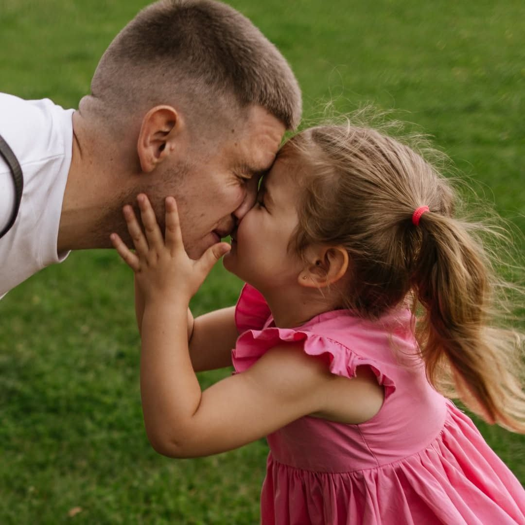 Наш папа не любит фотографироваться