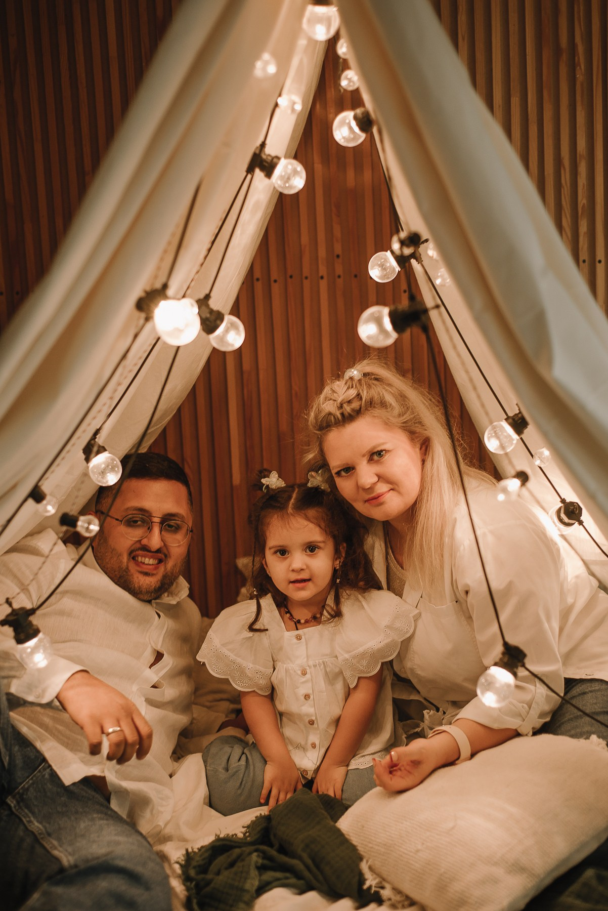 Happy moments_Джихат, Лена и Ясмин. Свадебный и семейный фотограф в Минске Яна Новак