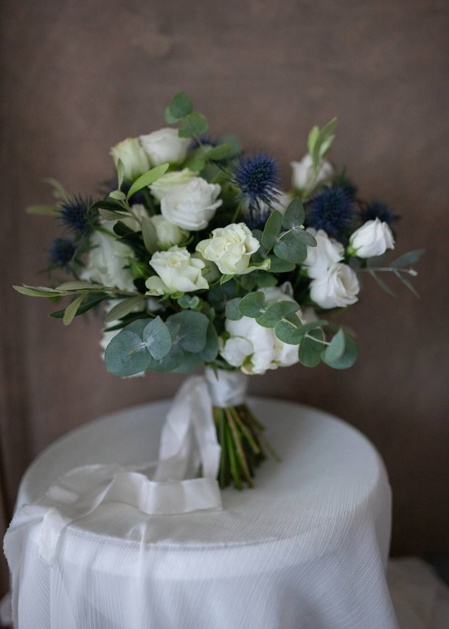 Белые для буктов, 250 руб. Дизайнер полиграфии в Санкт-Петербурге. Заказать свадебные приглашения, подарочные сертификаты, полиграфию для бизнеса, шелковые ленты