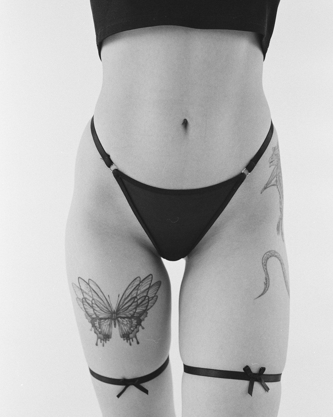 Contrasts. Vanyazaramkami