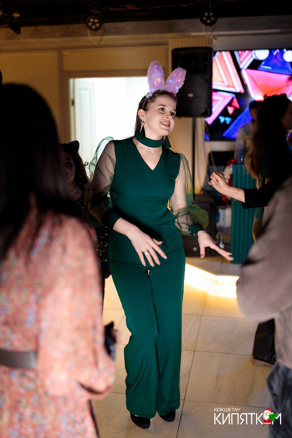 ШАШЛЫЧНЫЙ ДВОР. КИПЯТКОМ КОКШЕТАУ