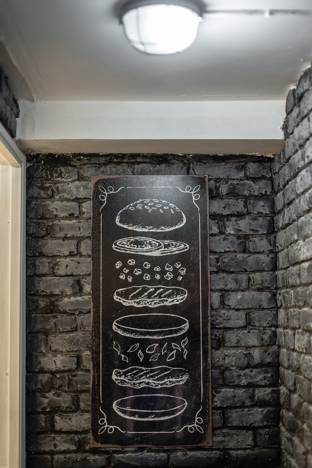 JROO burger house - фотосъемка для дизайн-бюро ATMOSFERA. Фотограф интерьеров Фотосъемка рекламы в Ялте и по Крыму