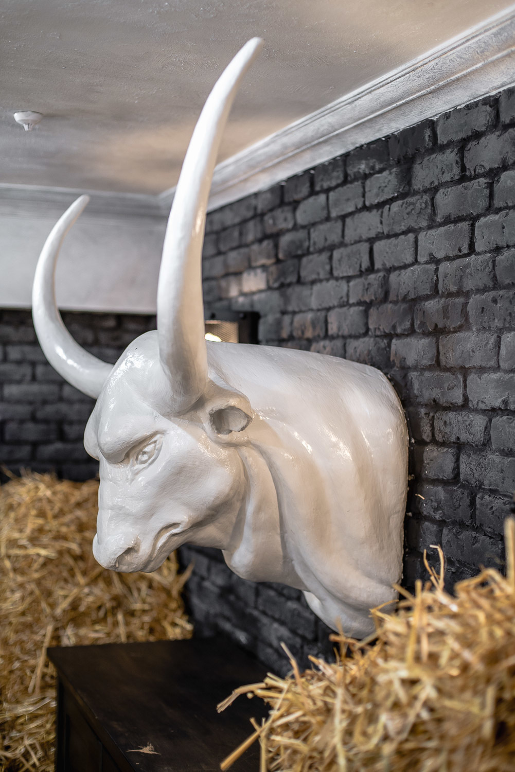 JROO burger house - фотосъемка для дизайн-бюро ATMOSFERA. Фотограф интерьеров Фотосъемка рекламы в Ялте и по Крыму