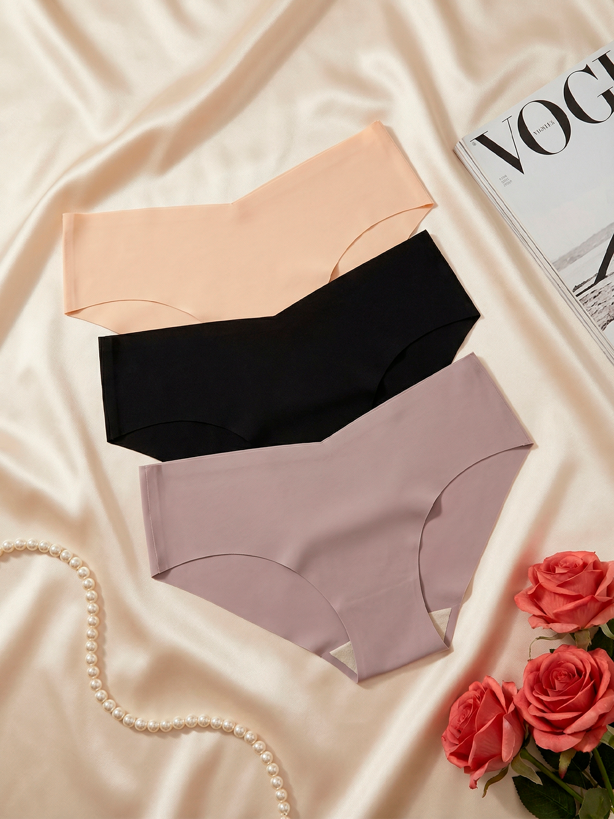 Предметные фото нижнее белье. Нейрофотосессии и AI‑видео для брендов | AI фотограф