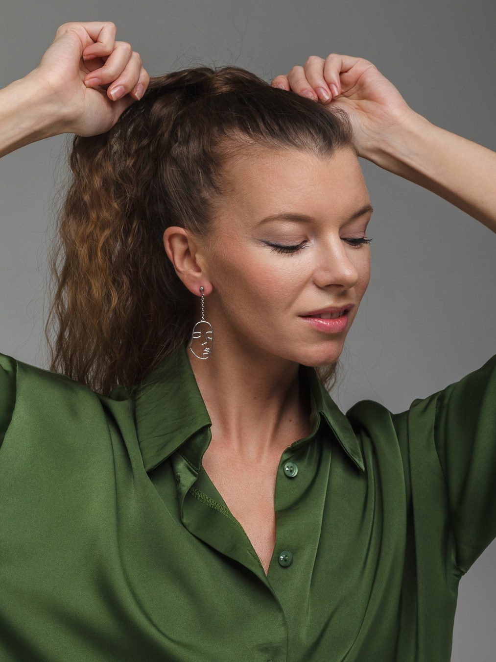 Юлия, 40-42 р-р, рост 176. KED Production — продакшн из СПб. Создаём фото, видео и контент, который помогает брендам и селлерам продавать больше