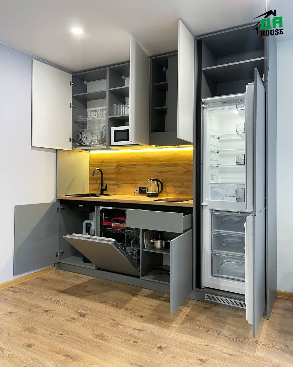 Компания Da House. Репортажный и портретный фотограф в Санктпетербурге. Видиосъемка мероприятий в Санкт-Петербурге