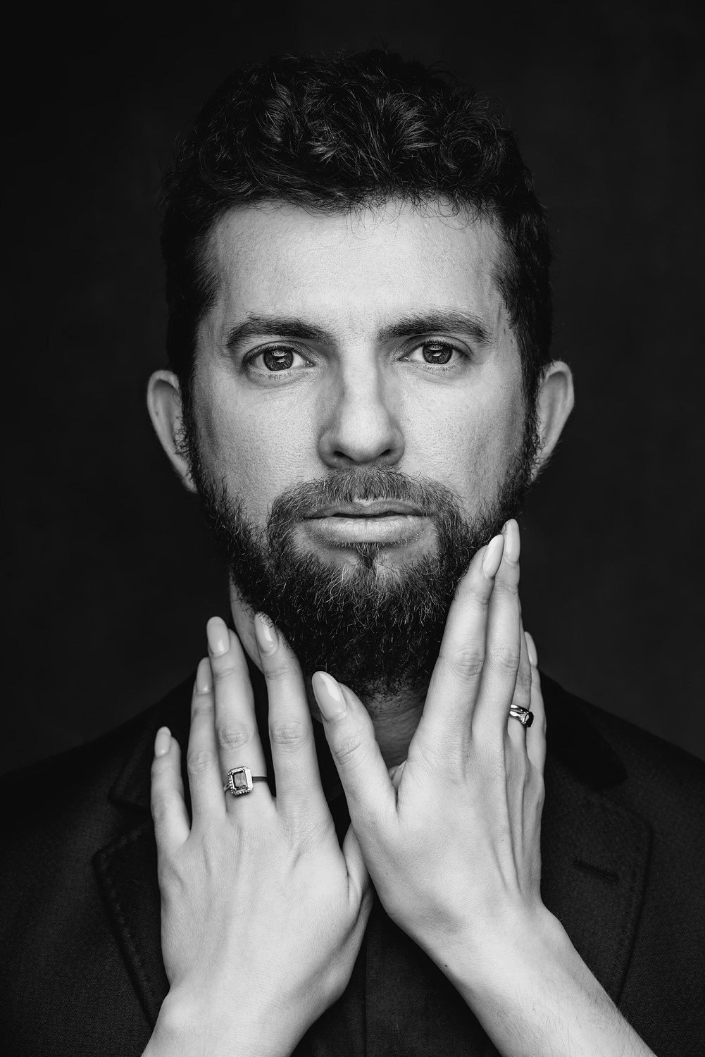 U-ray: Художественный чёрно-белый портрет. U-ray