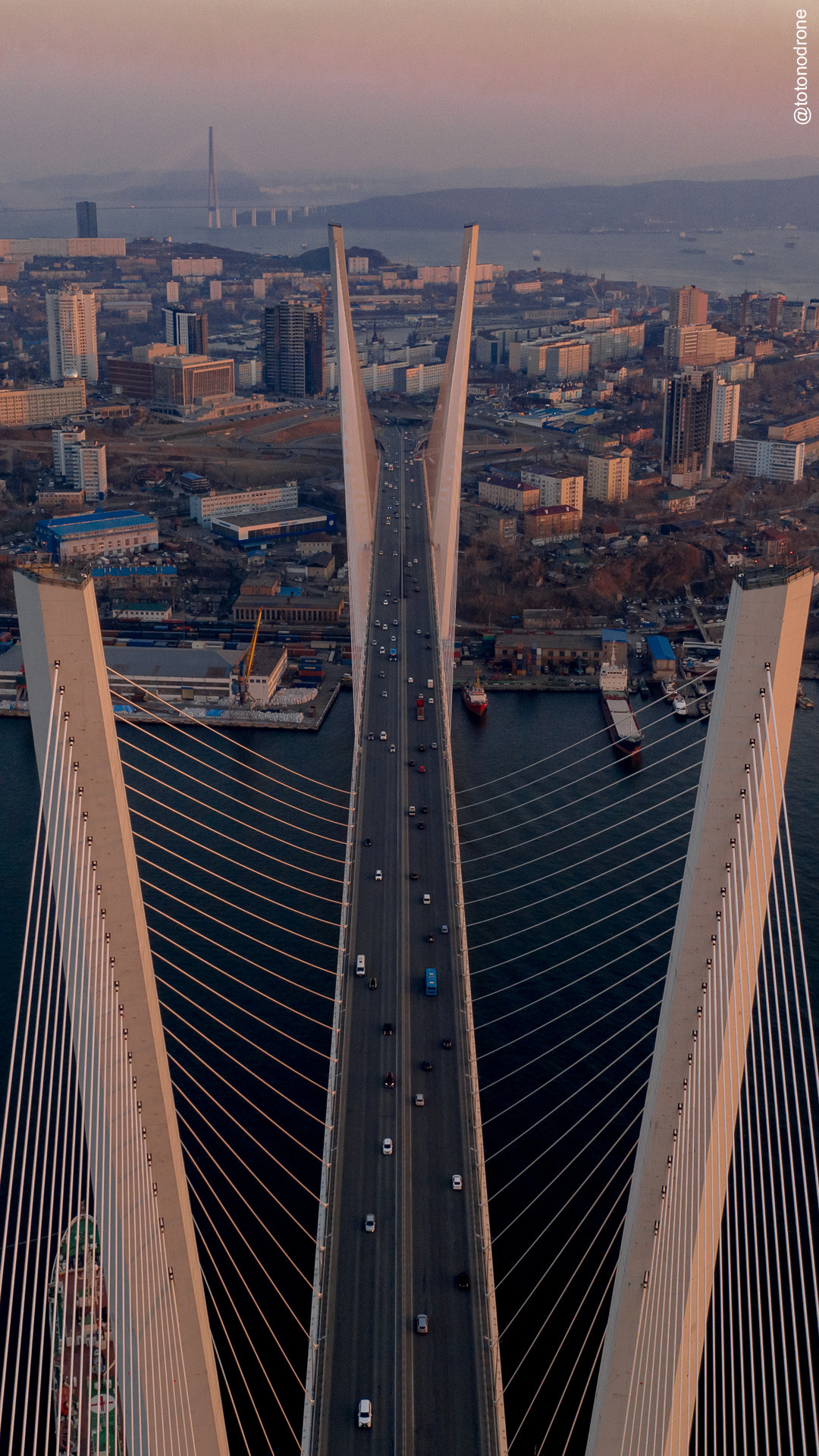 Заставки на телефон Владивосток. Фотограф во Владивостоке Антон Блохин