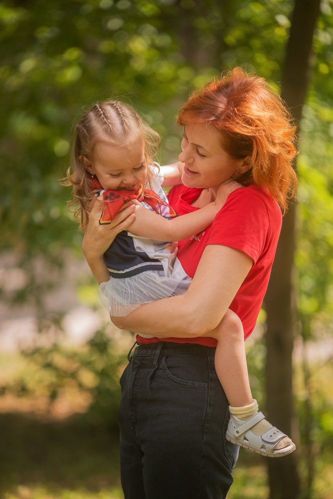 Весенний пикник. צלם ואמן ילדים ומשפחה