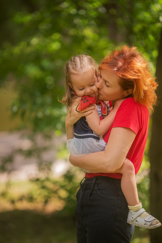 Весенний пикник. צלם ואמן ילדים ומשפחה